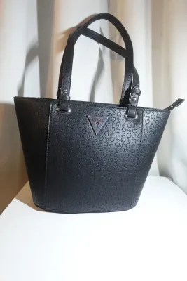 TOTE GUESS NGO/TATO
